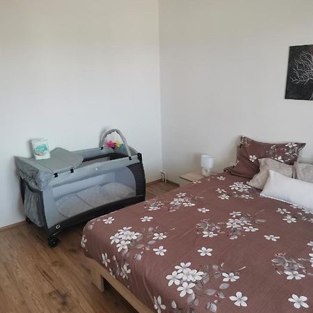 Apartman Varea Лижнян Экстерьер фото