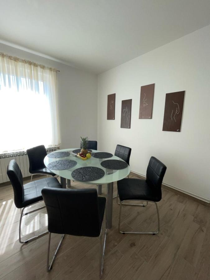 Apartman Varea Лижнян Экстерьер фото