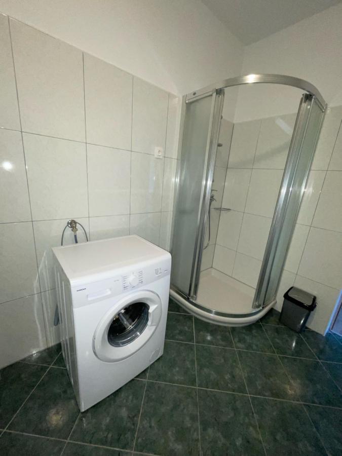 Apartman Varea Лижнян Экстерьер фото