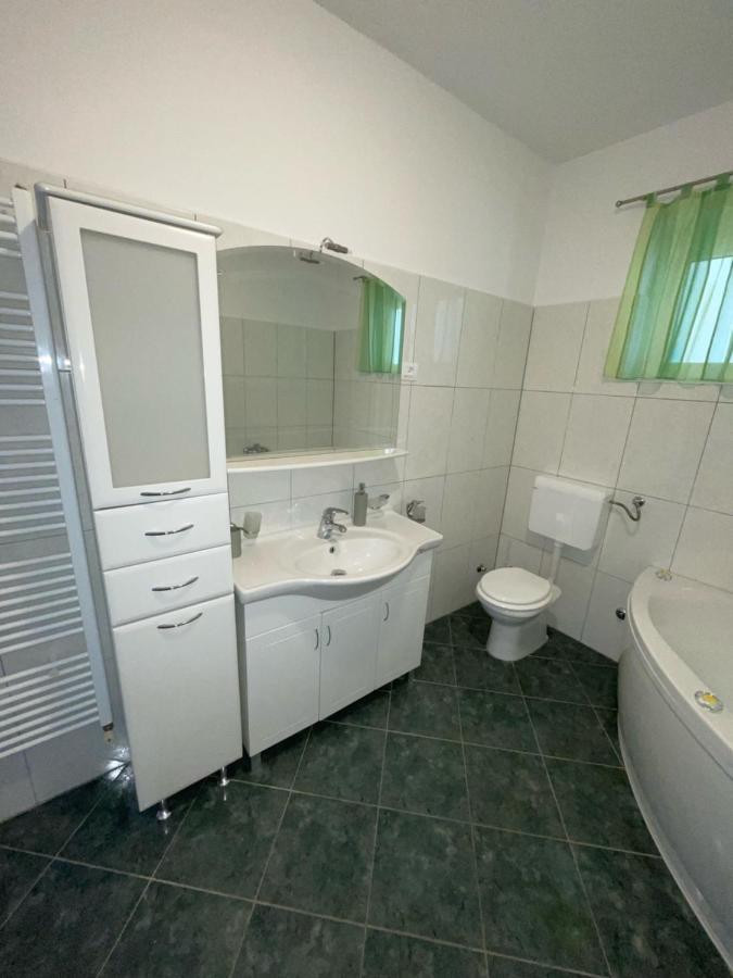 Apartman Varea Лижнян Экстерьер фото