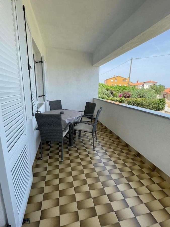 Apartman Varea Лижнян Экстерьер фото